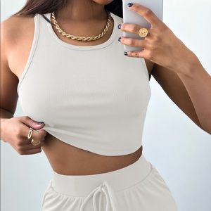 white ribbed crop tank top